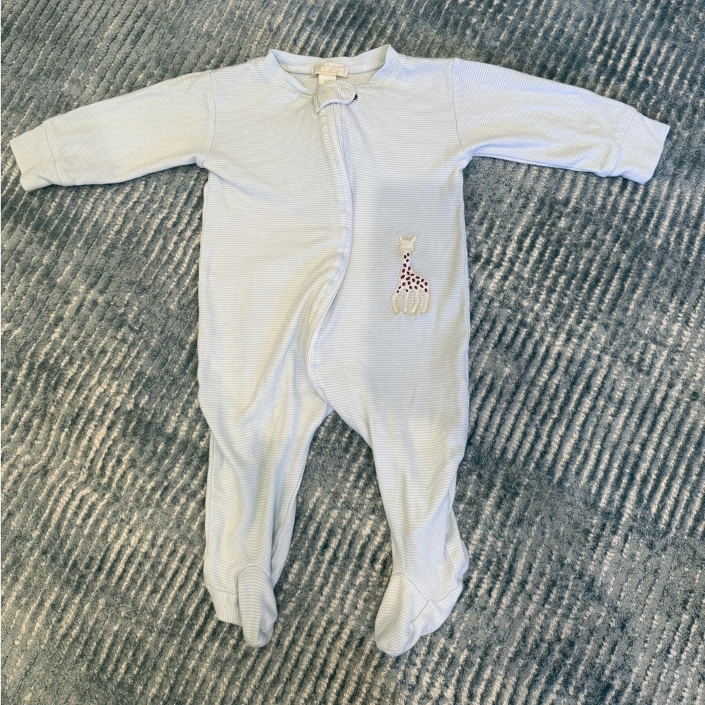 Kissy Kissy Light Blue Striped Footie with Giraffe